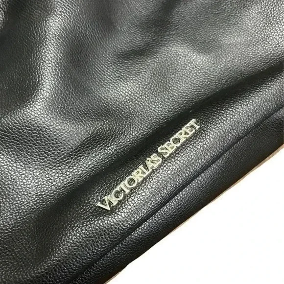 🌟 Victoria's Secret Black Fringe Drawstring Backpack Women's Fashion Accessory 🌟 - Picture 3 of 9